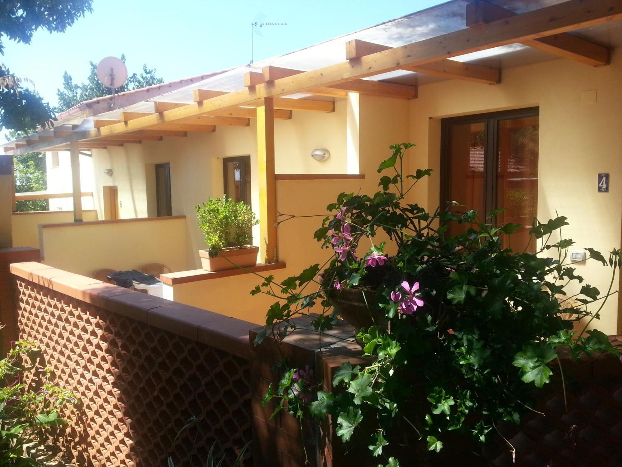Cala Blanca Villaggio Alberghiero مارينا دي كاميروتا الغرفة الصورة