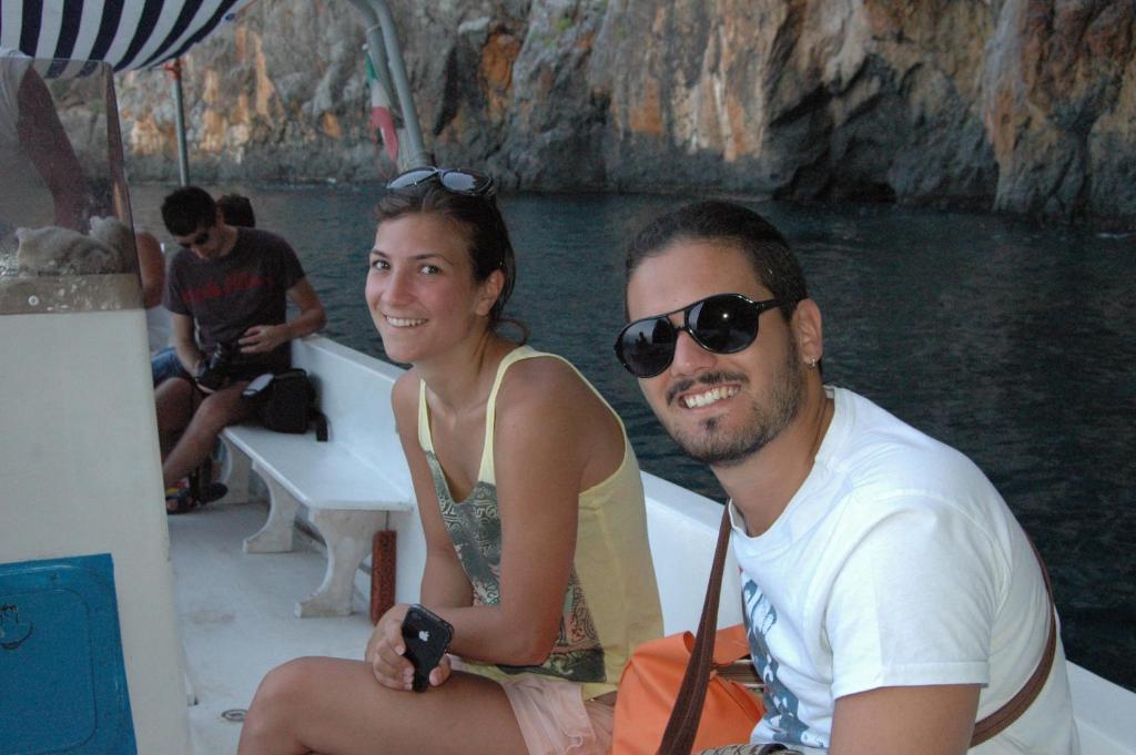 Cala Blanca Villaggio Alberghiero مارينا دي كاميروتا المظهر الخارجي الصورة
