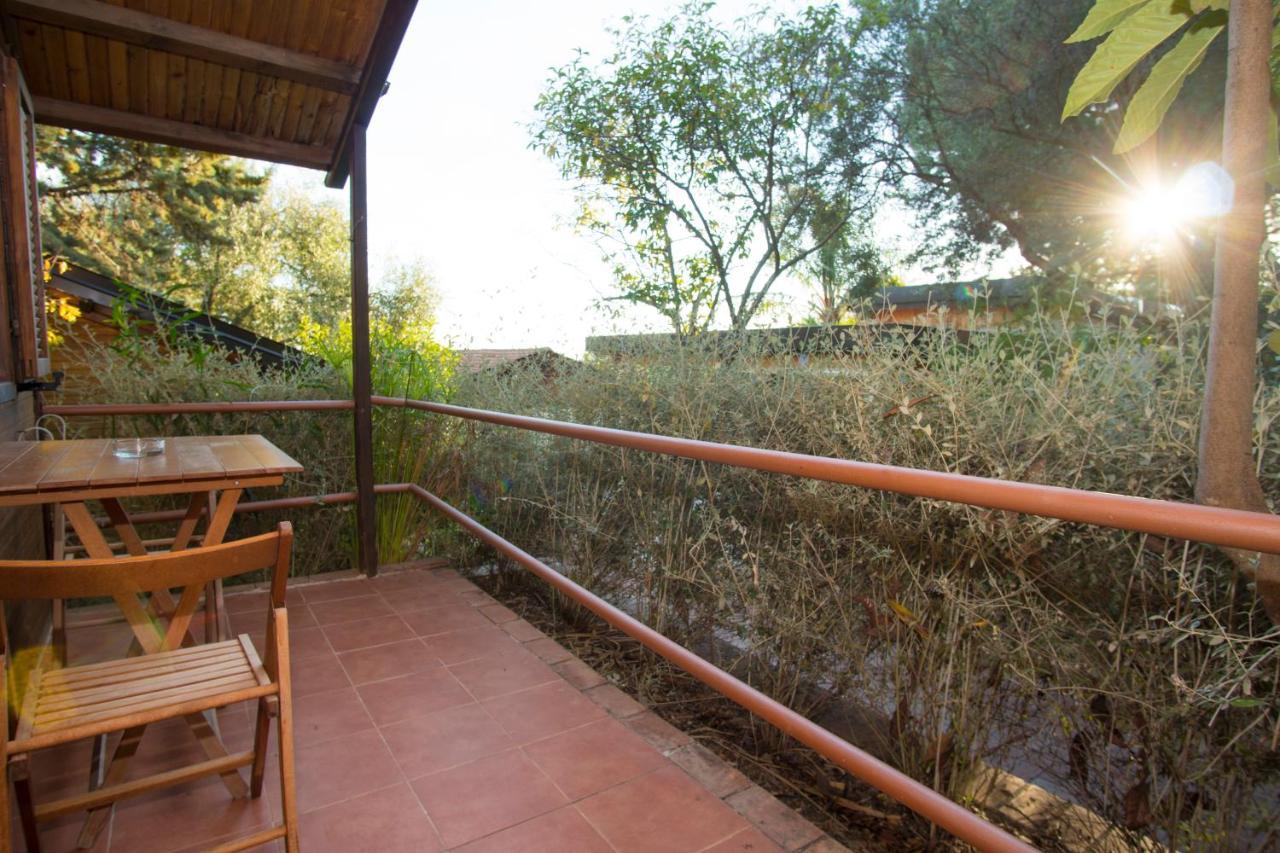 Cala Blanca Villaggio Alberghiero مارينا دي كاميروتا المظهر الخارجي الصورة